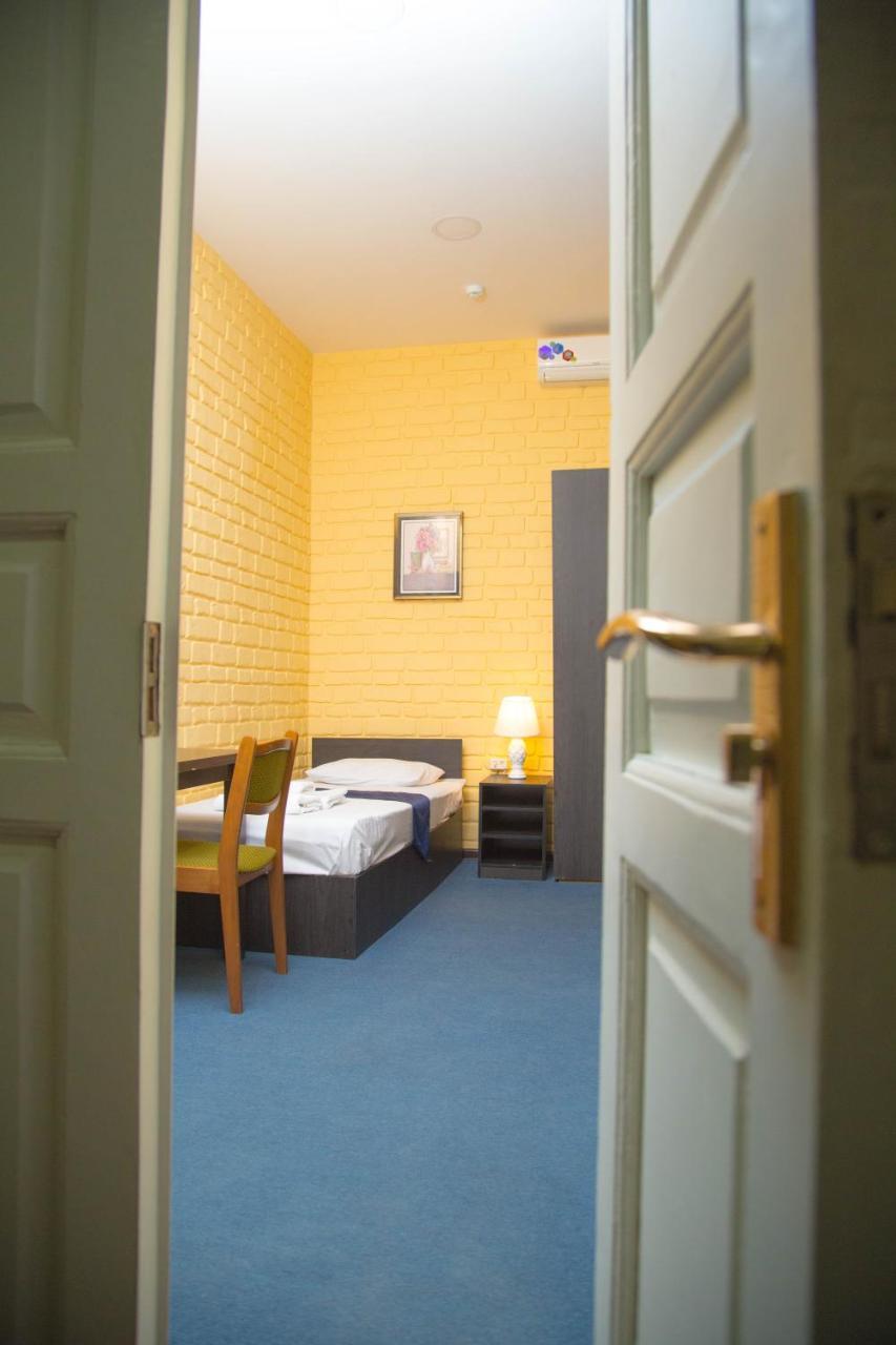 Minor Hotel Tasjkent Eksteriør bilde